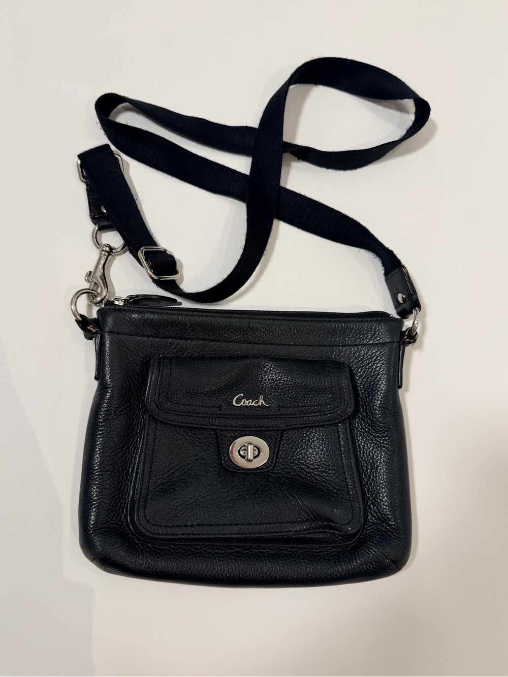 Coach Black Pebbled Leather Crossbody Bag Turnlock Front Pocket
